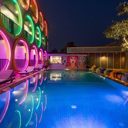 White Rabbit Hostel Siem Reap (Adults Only) Bagian luar foto