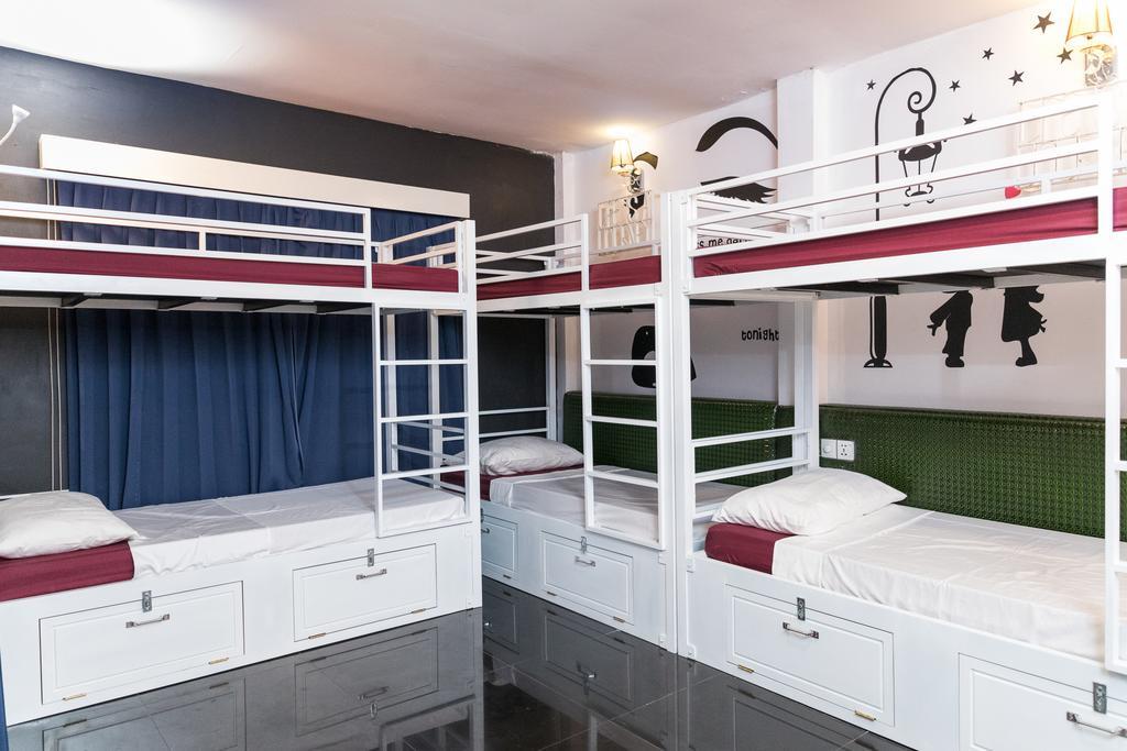 White Rabbit Hostel Siem Reap (Adults Only) Bagian luar foto