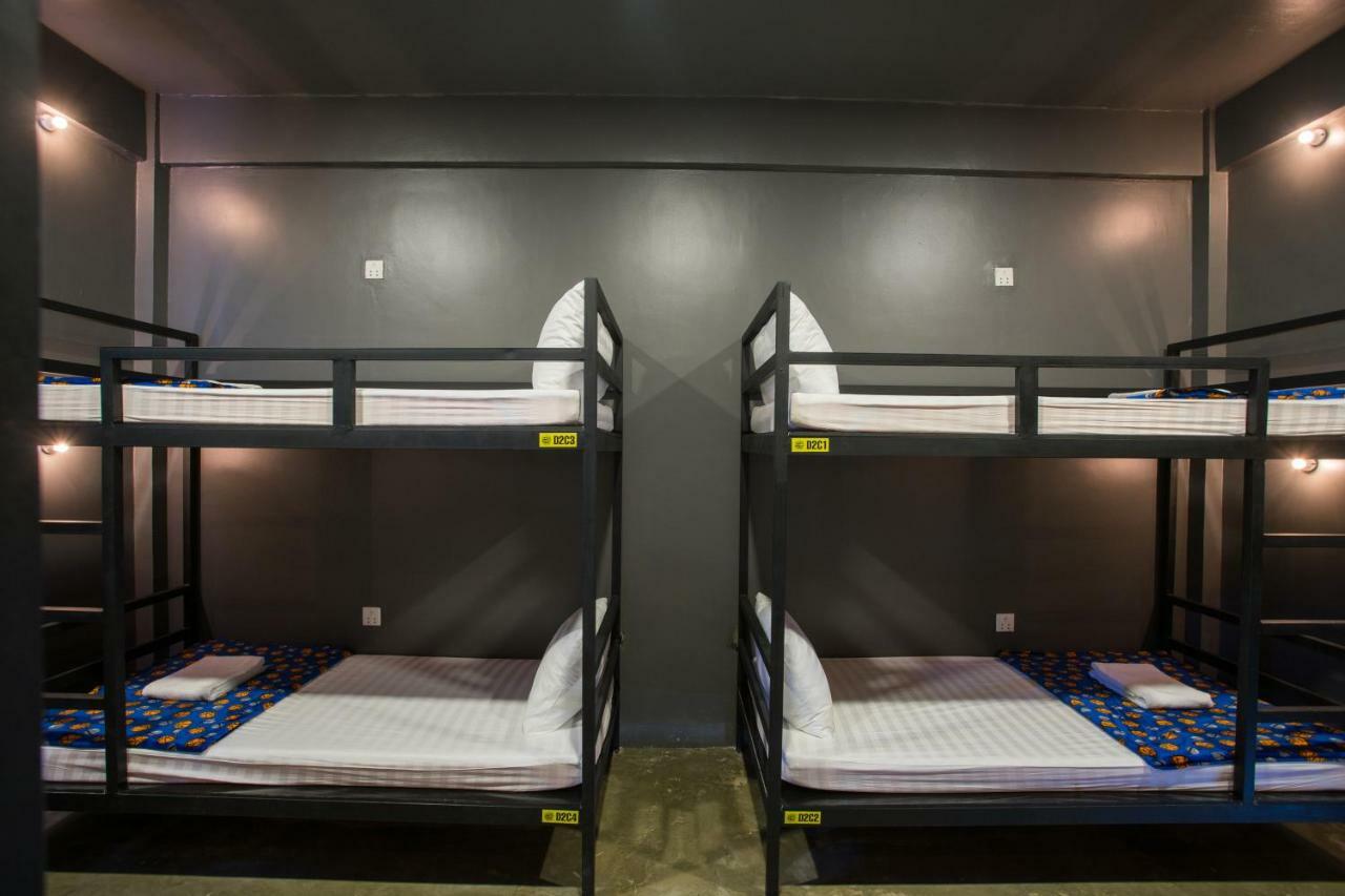 White Rabbit Hostel Siem Reap (Adults Only) Bagian luar foto